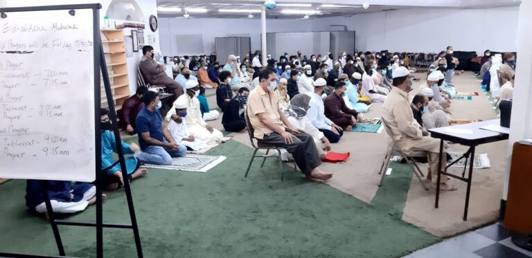 masjid al ahad men praying hall